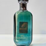 عطر ادوپرفیوم ارض الزعفران مدل موصوف رمادی سبز حجم ۱۰۰ میلی لیتر ترش و خنک